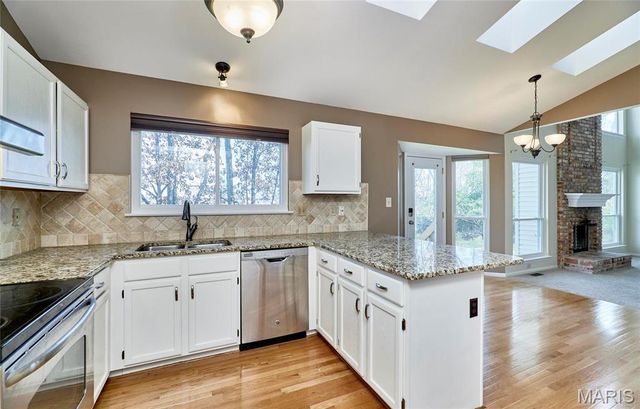 104 Westridge Parc Lane, Ellisville, MO 63021