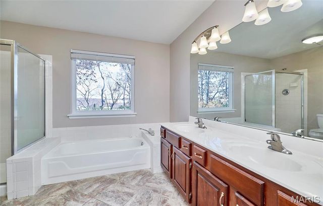 104 Westridge Parc Lane, Ellisville, MO 63021