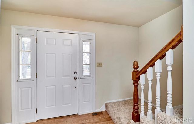 104 Westridge Parc Lane, Ellisville, MO 63021