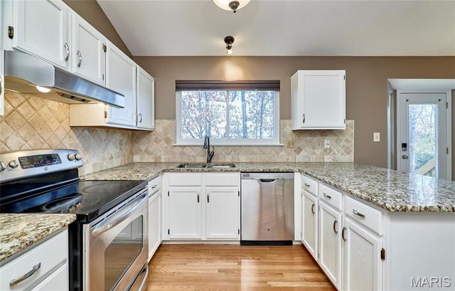 104 Westridge Parc Lane, Ellisville, MO 63021