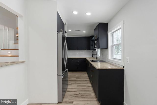 400 WIRT ST, Colonial Beach, VA 22443