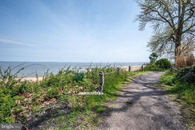 400 WIRT ST, Colonial Beach, VA 22443