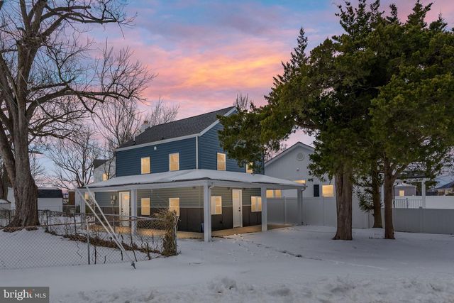 400 WIRT ST, Colonial Beach, VA 22443