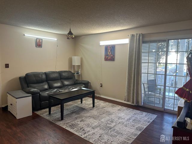 138 Darwin Lane, North Brunswick, NJ 08902