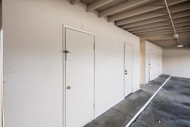 1525 Day Avenue D, San Mateo, CA 94403