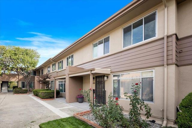 1525 Day Avenue D, San Mateo, CA 94403