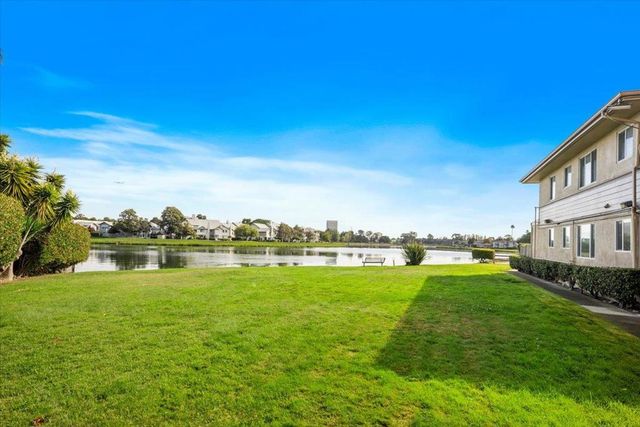 1525 Day Avenue D, San Mateo, CA 94403