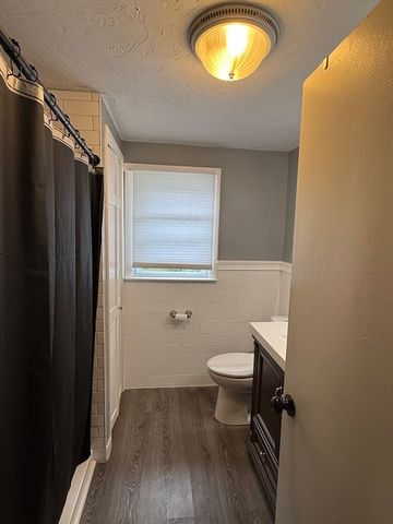 62 Piehl Ave, Worcester, MA 01606