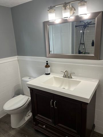 62 Piehl Ave, Worcester, MA 01606