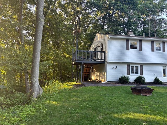 62 Piehl Ave, Worcester, MA 01606