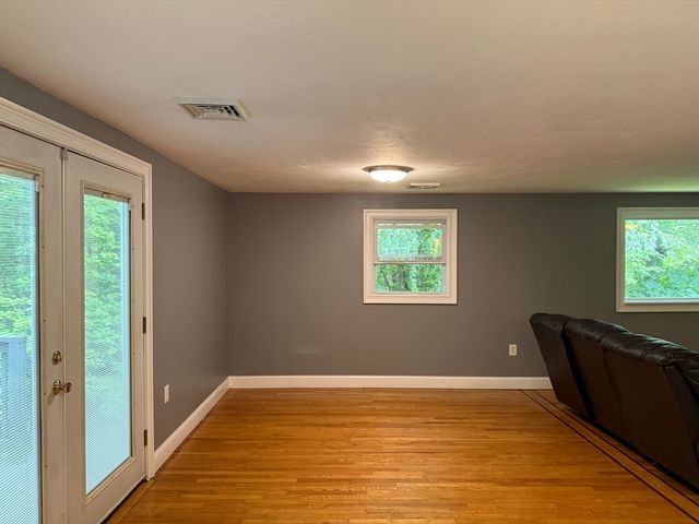 62 Piehl Ave, Worcester, MA 01606