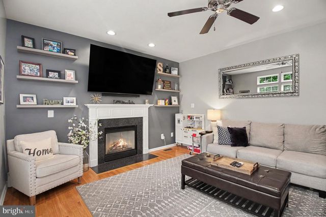 10015 CARTERS GROVE RD, Fredericksburg, VA 22408
