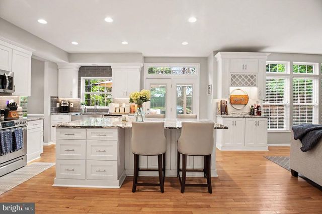 10015 CARTERS GROVE RD, Fredericksburg, VA 22408