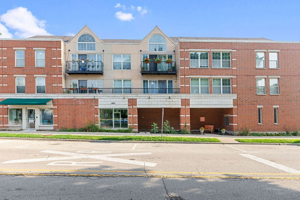 1800 Dewes Street 310, Glenview, IL 60025