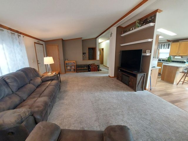 38184 Twin Oaks Drive, Holding Twp, MN 56310