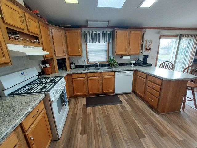 38184 Twin Oaks Drive, Holding Twp, MN 56310