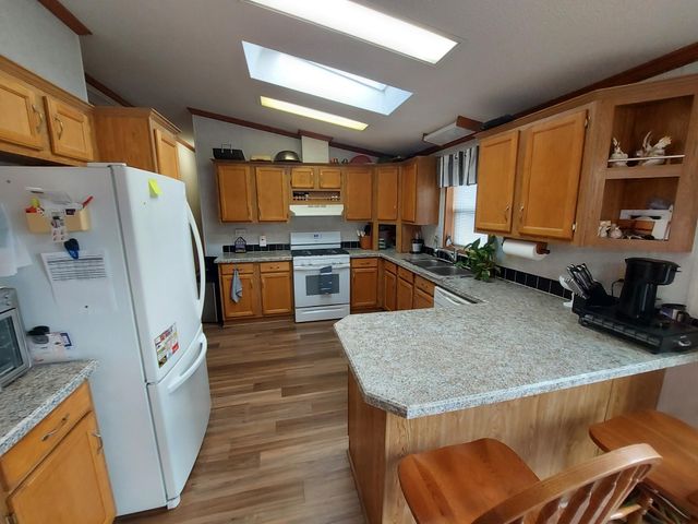 38184 Twin Oaks Drive, Holding Twp, MN 56310