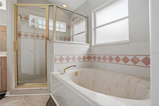 2203 MALLORY CIRCLE, Haines City, FL 33844
