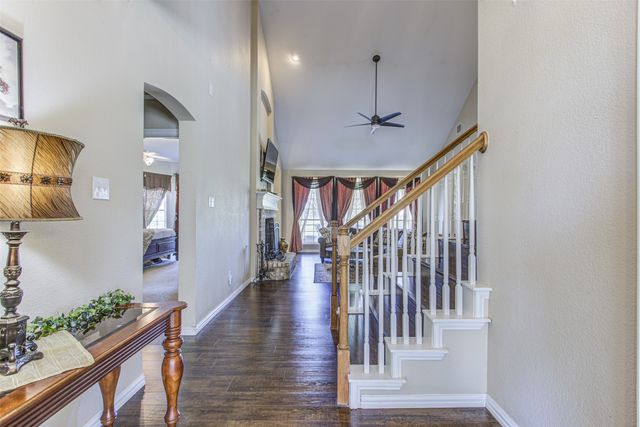 6017 White Settlement Road, Weatherford, TX 76087