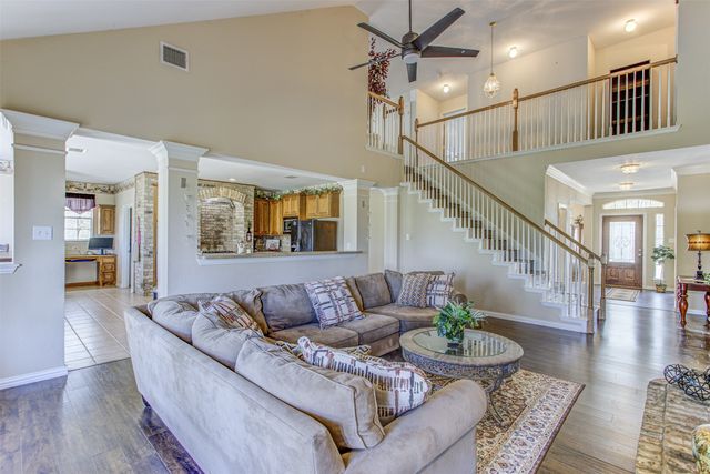 6017 White Settlement Road, Weatherford, TX 76087