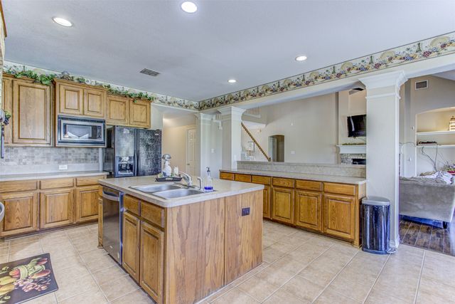 6017 White Settlement Road, Weatherford, TX 76087