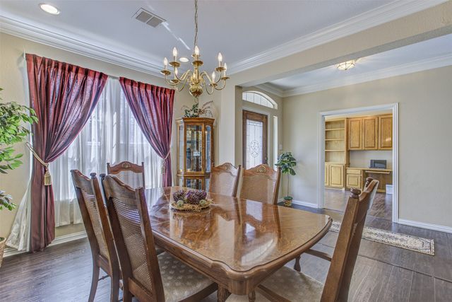 6017 White Settlement Road, Weatherford, TX 76087