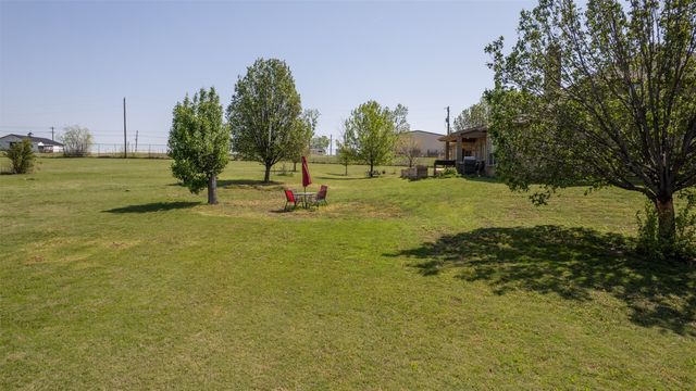6017 White Settlement Road, Weatherford, TX 76087
