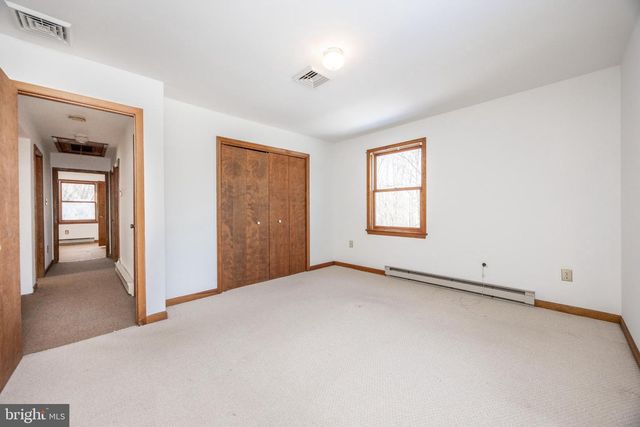 906 HEATHER LN, Phoenixville, PA 19460