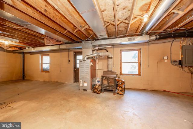 906 HEATHER LN, Phoenixville, PA 19460