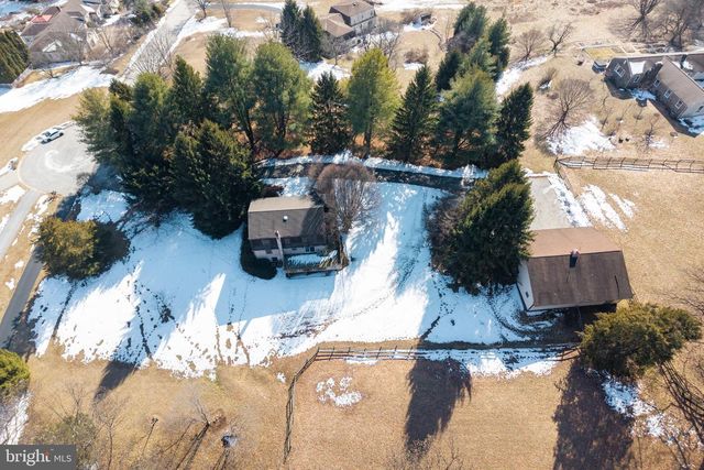 906 HEATHER LN, Phoenixville, PA 19460