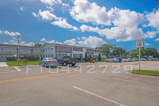 144 Farnham F 144, Deerfield Beach, FL 33442
