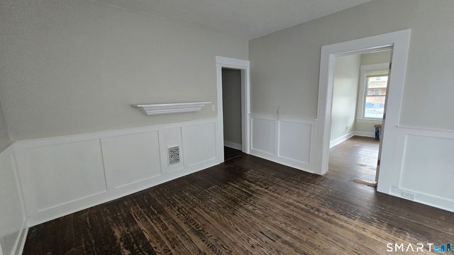 1165 Noble Avenue, Bridgeport, CT 06608