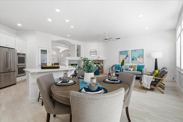 611 Rogers Cir, Folsom, CA 95630