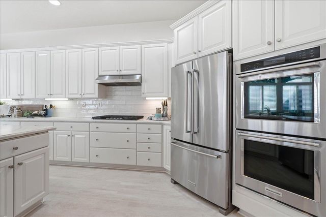 611 Rogers Cir, Folsom, CA 95630