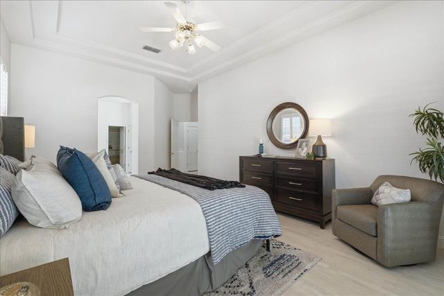 611 Rogers Cir, Folsom, CA 95630