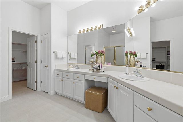 611 Rogers Cir, Folsom, CA 95630