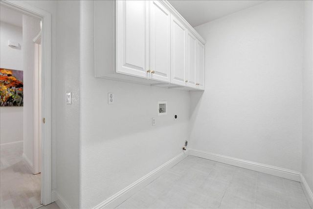 611 Rogers Cir, Folsom, CA 95630