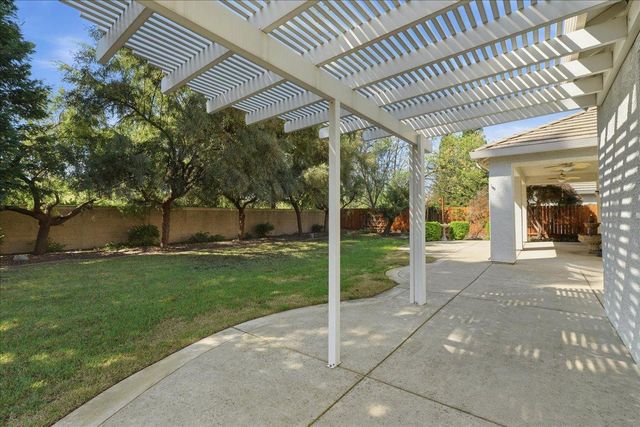 611 Rogers Cir, Folsom, CA 95630