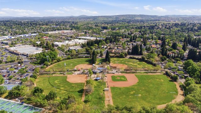 611 Rogers Cir, Folsom, CA 95630