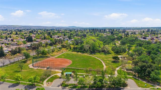 611 Rogers Cir, Folsom, CA 95630