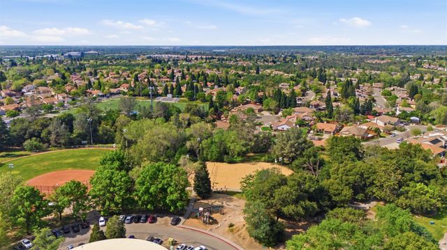 611 Rogers Cir, Folsom, CA 95630