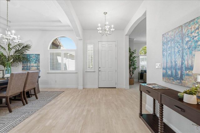 611 Rogers Cir, Folsom, CA 95630