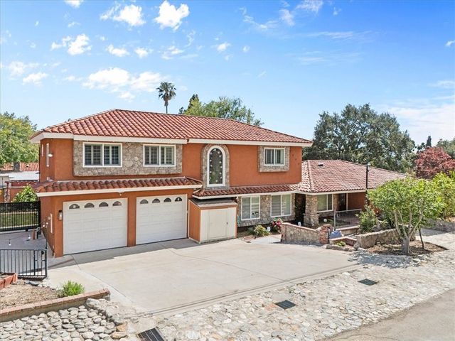 1008 Alamosa Drive, Claremont, CA 91711