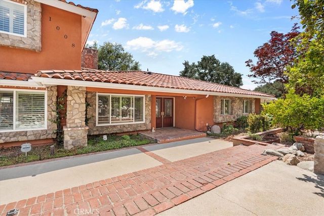 1008 Alamosa Drive, Claremont, CA 91711