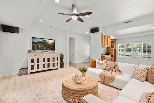 1008 Alamosa Drive, Claremont, CA 91711