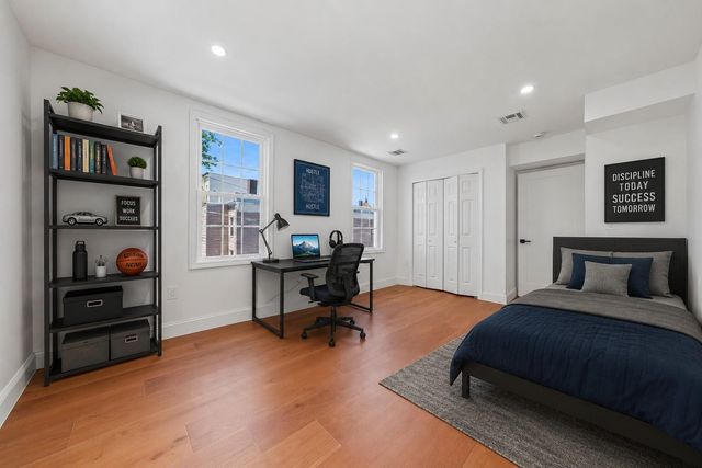 42 PASSAIC AVE, Jc, Heights, NJ 07307