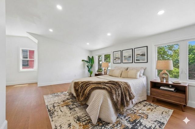 42 PASSAIC AVE, Jc, Heights, NJ 07307