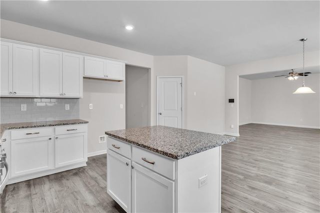 3152 Hawthorn Farm Boulevard, Loganville, GA 30052