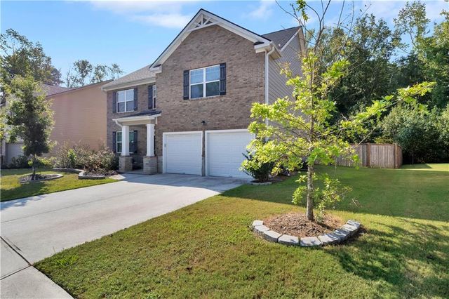 3152 Hawthorn Farm Boulevard, Loganville, GA 30052