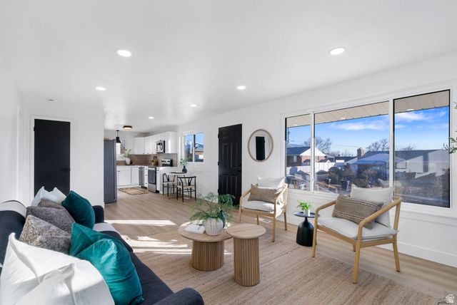 527 E 250 S, Clearfield, UT 84015